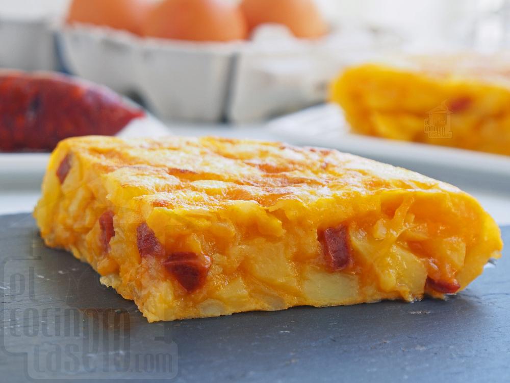 Tortilla de patata con chorizo · El cocinero casero Entrantes