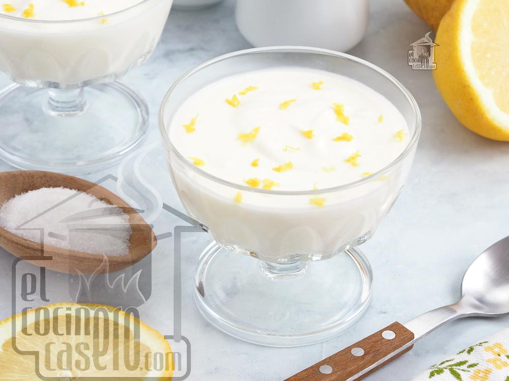 Mousse de limón con leche condensada