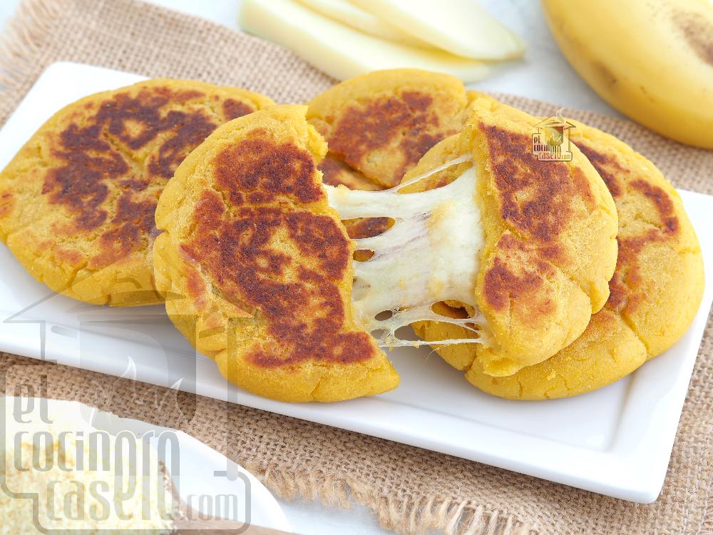 Arepas de plátano maduro