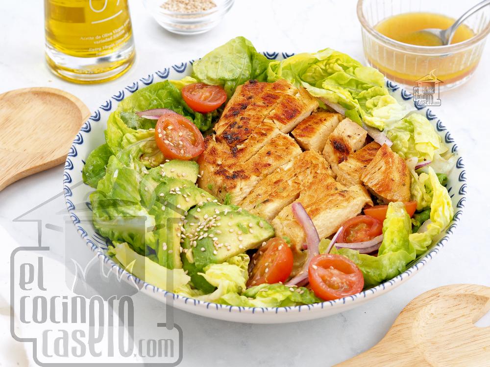 Ensalada de pollo y aguacate