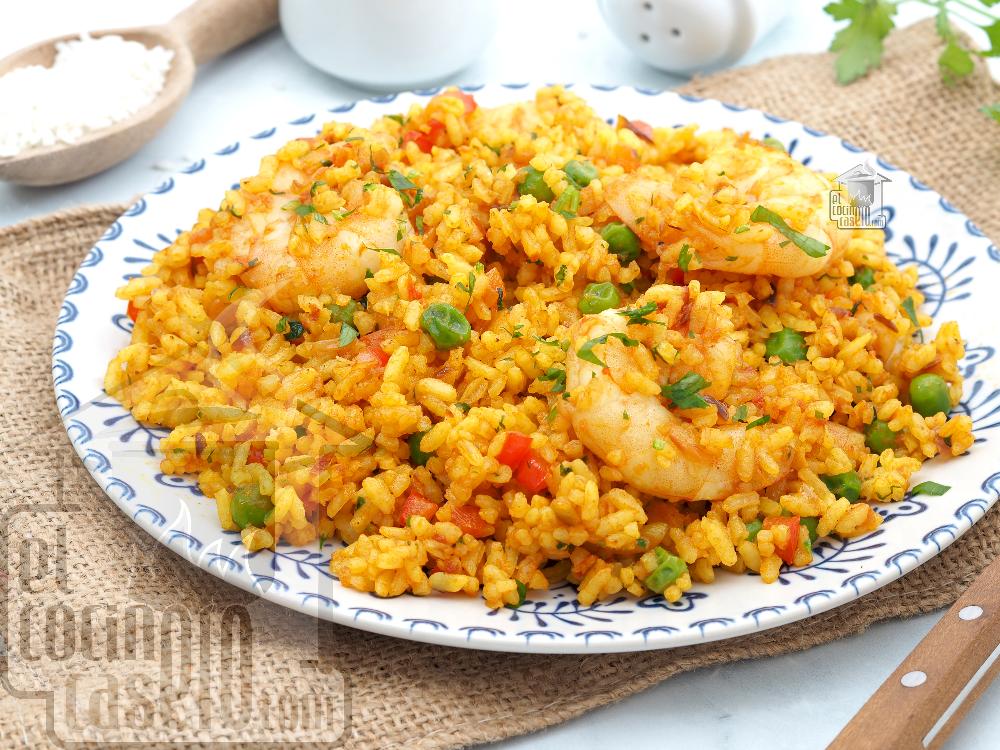 Arroz con camarones colombiano