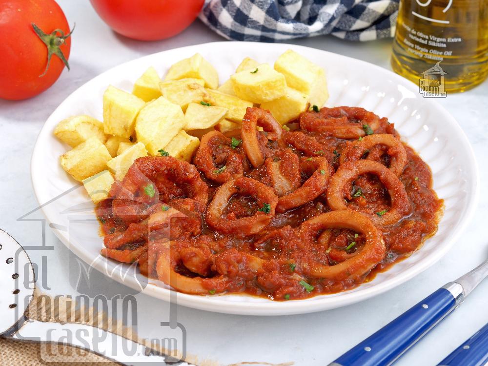 Calamares con tomate