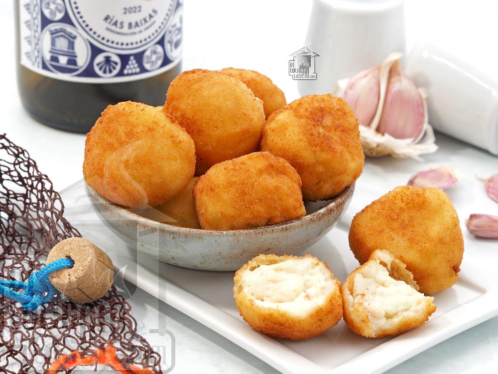 Croquetas de gambas al ajillo