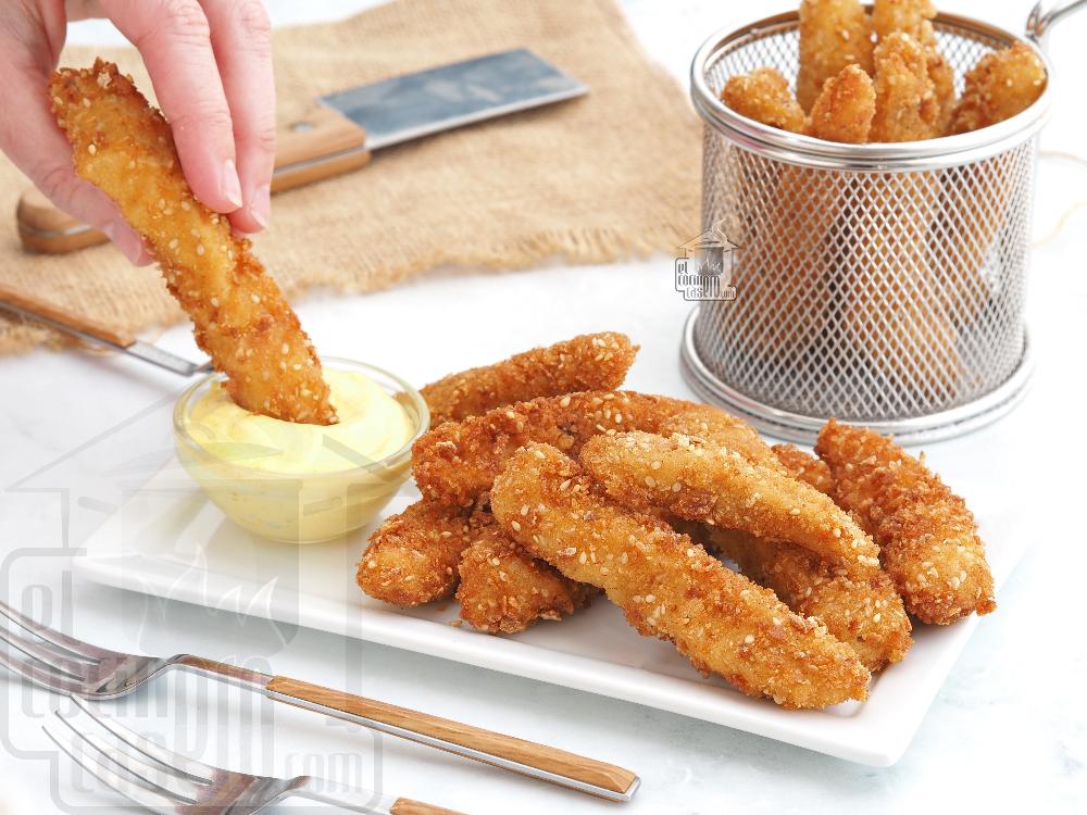 Crujientes de pollo marinado con mayonesa de curry