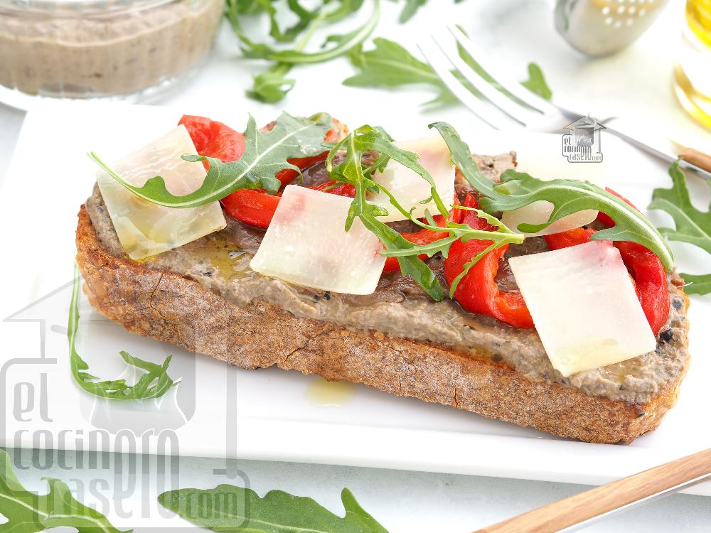 Tosta de tapenade anchoas y pimiento