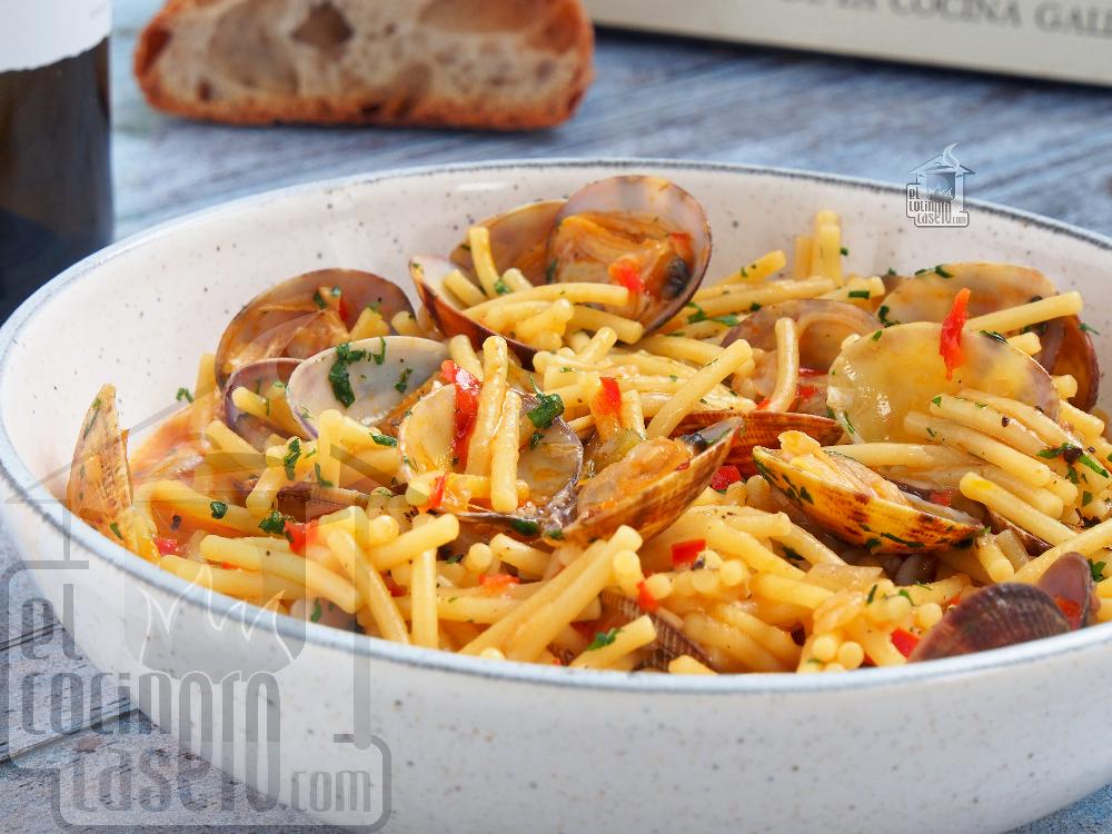Fideos con almejas