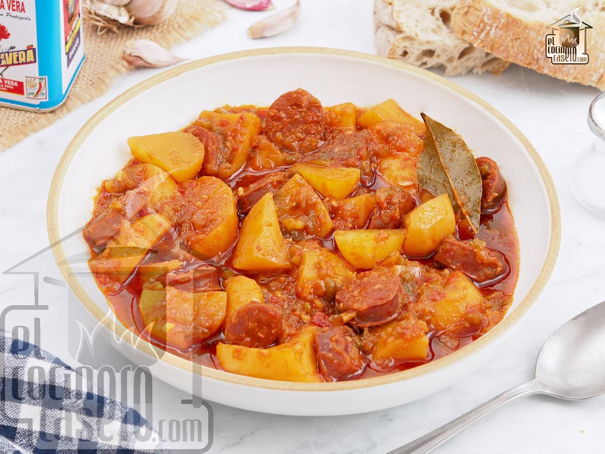 Patatas guisadas con chorizo